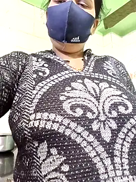 Snapshot of sematomar chatting on February 19, 4:23 am sematomar online show from February 19, 4:23 am