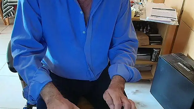 Snapshot of angelgarcia269 chatting on November 1, 12:51 pm angelgarcia269 online show from November 1, 12:51 pm