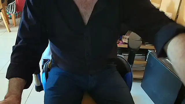 Snapshot of angelgarcia269 chatting on November 21, 11:31 am angelgarcia269 online show from November 21, 11:31 am