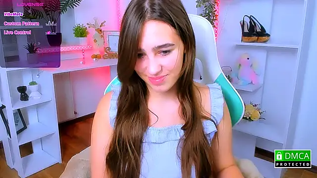 Snapshot of _Eliizabeth_ chatting on November 15, 10:26 pm Eliizabeth online show from November 15, 10:26 pm