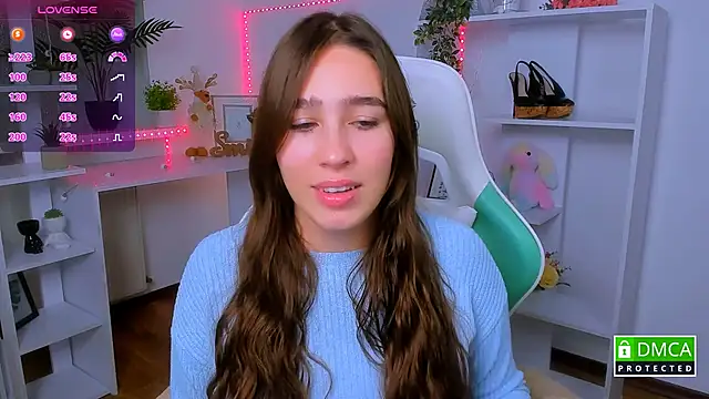 Snapshot of _Eliizabeth_ chatting on November 16, 10:15 pm Eliizabeth online show from November 16, 10:15 pm