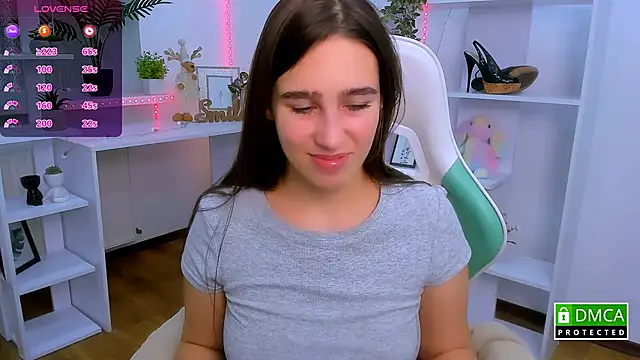 Snapshot of _Eliizabeth_ chatting on November 24, 10:09 pm Eliizabeth online show from November 24, 10:09 pm