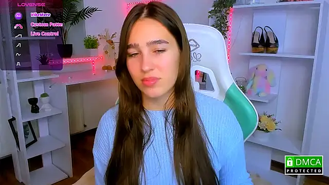 Snapshot of _Eliizabeth_ chatting on November 28, 9:28 pm Eliizabeth online show from November 28, 9:28 pm