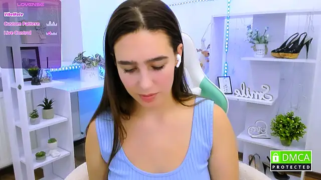  Eliizabeth  online show from February 6, 9:51 pm