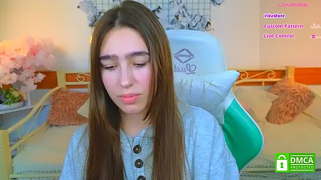  Eliizabeth  online show from March 30, 10:33 pm