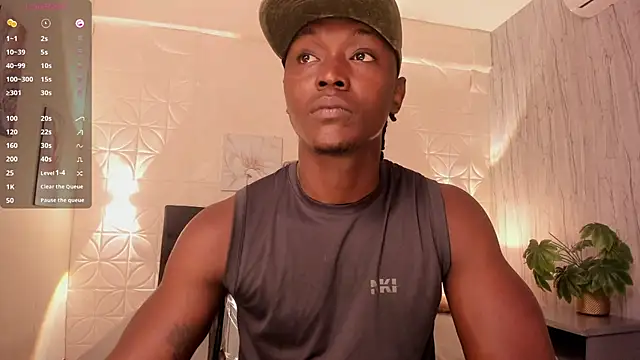 DannSmmith online show from November 15, 11:29 am