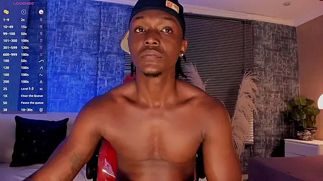 DannSmmith online show from February 8, 4:38 am