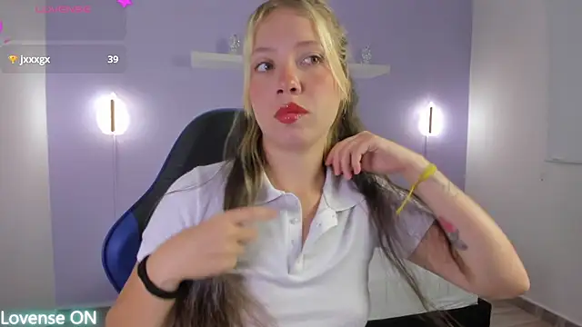 nataly rodri online show from June 30, 2:23 am