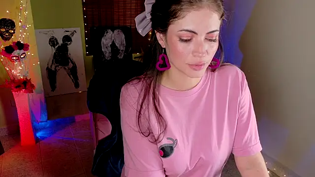 Emma  Blanco online show from October 21, 3:46 pm