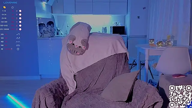 shey1i online show from December 4, 4:38 pm