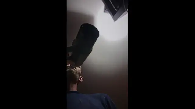 leanjamesdean online show from December 22, 4:20 am