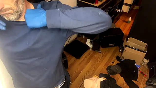 leanjamesdean online show from April 20, 6:16 am