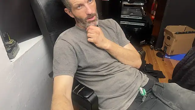 leanjamesdean online show from April 21, 2:04 am