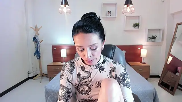 Kristen Garner online show from January 31, 11:24 pm