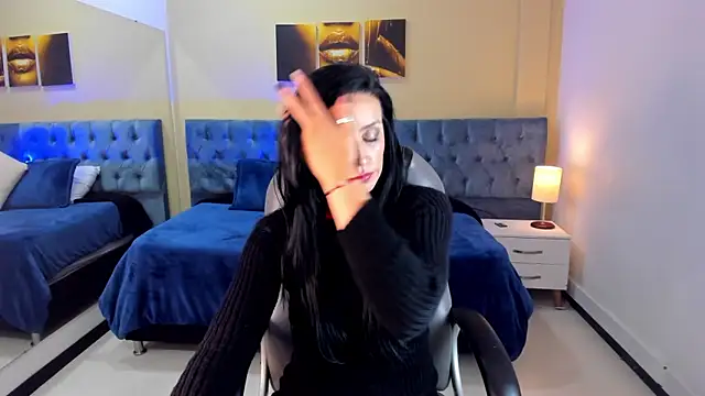 Kristen Garner online show from March 11, 12:00 am