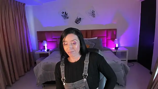 Kristen Garner online show from September 16, 7:37 pm