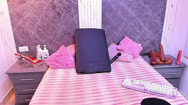 AndreaFletcher online show from February 13, 12:45 pm