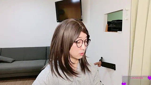 Snapshot of Kanae_sweet chatting on January 5, 1:35 am Kanae sweet online show from January 5, 1:35 am