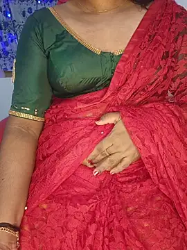 Snapshot of Malluivaniya chatting on July 3, 6:09 am Malluivaniya online show from July 3, 6:09 am