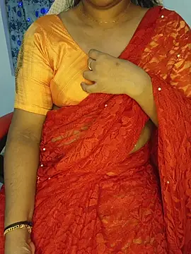 Snapshot of Malluivaniya chatting on July 7, 6:16 am Malluivaniya online show from July 7, 6:16 am
