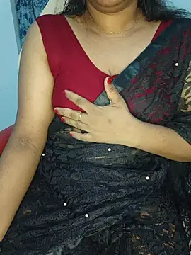 Snapshot of Malluivaniya chatting on July 15, 6:18 am Malluivaniya online show from July 15, 6:18 am