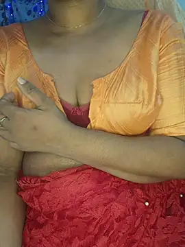 Snapshot of Malluivaniya chatting on July 22, 6:27 am Malluivaniya online show from July 22, 6:27 am