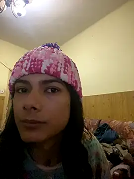 Snapshot of calliemaggotbone chatting on January 8, 7:38 pm calliemaggotbone online show from January 8, 7:38 pm