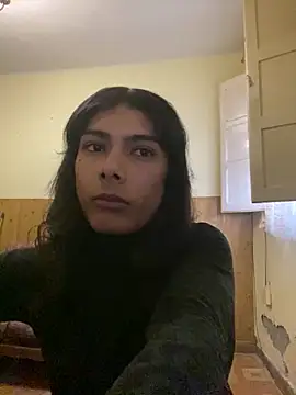 Snapshot of calliemaggotbone chatting on April 9, 6:13 pm calliemaggotbone online show from April 9, 6:13 pm