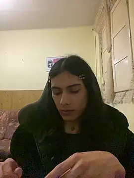 Snapshot of calliemaggotbone chatting on April 15, 7:58 pm calliemaggotbone online show from April 15, 7:58 pm