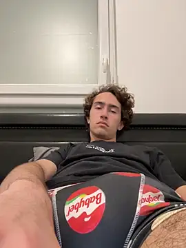 meilleurmodele online show from November 11, 7:58 pm