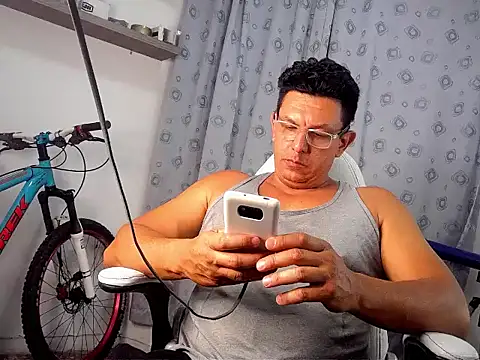 pedropicapi online show from October 1, 1:55 am