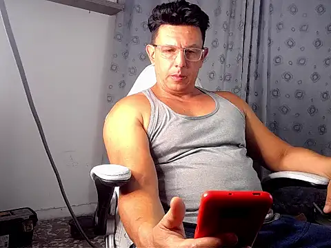 pedropicapi online show from November 17, 10:48 pm