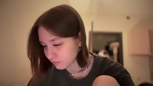 Snapshot of Isabel-Bailey chatting on February 13, 9:49 pm Isabel-Bailey online show from February 13, 9:49 pm