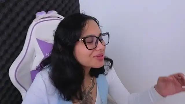 Cuteprincess21 online show from February 8, 1:42 am