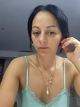 bruneta sexy23 online show from September 22, 3:41 am