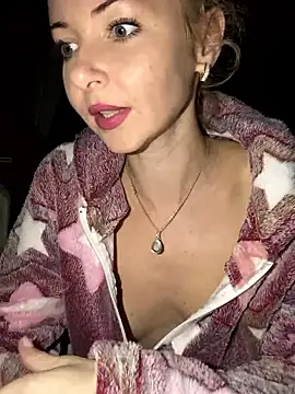 Kristina03 online show from December 21, 9:33 pm