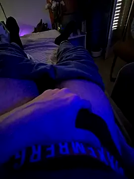 Snapshot of Azzurro1978 chatting on March 14, 7:48 am Azzurro1978 online show from March 14, 7:48 am