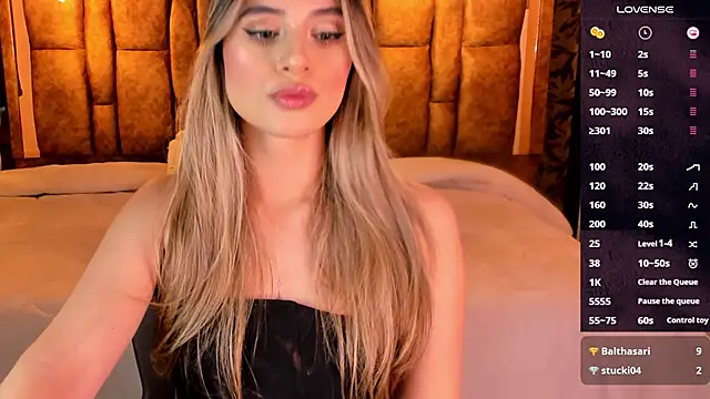 KiaraCarter online show from November 6, 7:59 pm