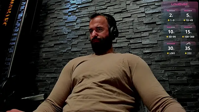 Snapshot of David_Big_Daddy chatting on October 8, 10:29 pm David Big Daddy online show from October 8, 10:29 pm