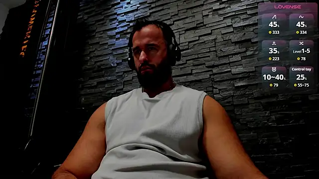 Snapshot of David_Big_Daddy chatting on October 16, 10:55 pm David Big Daddy online show from October 16, 10:55 pm