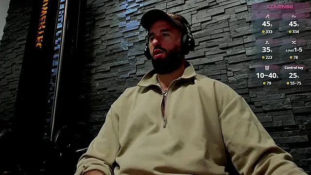 Snapshot of David_Big_Daddy chatting on October 19, 8:42 pm David Big Daddy online show from October 19, 8:42 pm