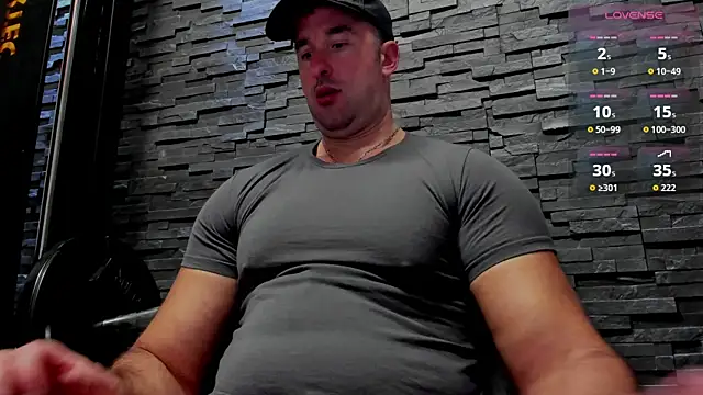 Snapshot of David_Big_Daddy chatting on October 28, 12:58 am David Big Daddy online show from October 28, 12:58 am