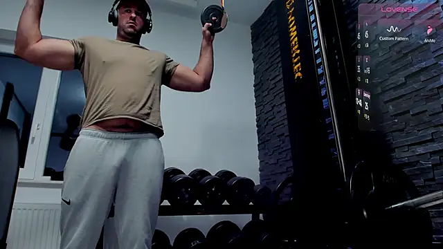 Snapshot of David_Big_Daddy chatting on November 1, 9:28 pm David Big Daddy online show from November 1, 9:28 pm