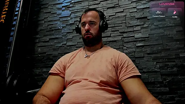 Snapshot of David_Big_Daddy chatting on November 8, 8:40 pm David Big Daddy online show from November 8, 8:40 pm