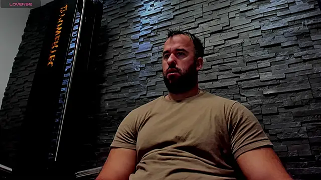 Snapshot of David_Big_Daddy chatting on November 12, 2:01 am David Big Daddy online show from November 12, 2:01 am