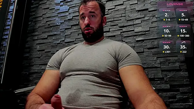 Snapshot of David_Big_Daddy chatting on November 15, 6:33 am David Big Daddy online show from November 15, 6:33 am