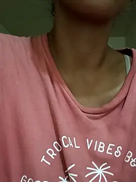 Snapshot of brdot_ chatting on November 8, 8:25 am brdot online show from November 8, 8:25 am