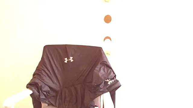 Snapshot of brdot_ chatting on February 14, 9:00 pm brdot online show from February 14, 9:00 pm