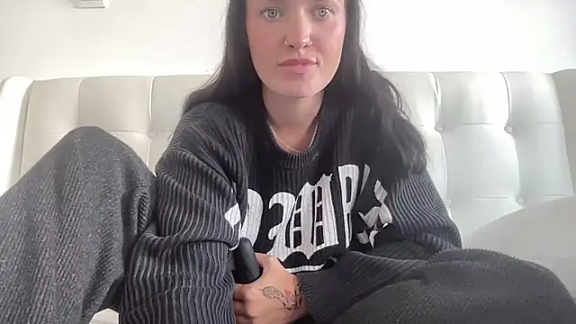 Snapshot of mariemelissah chatting on December 1, 8:41 am mariemelissah online show from December 1, 8:41 am