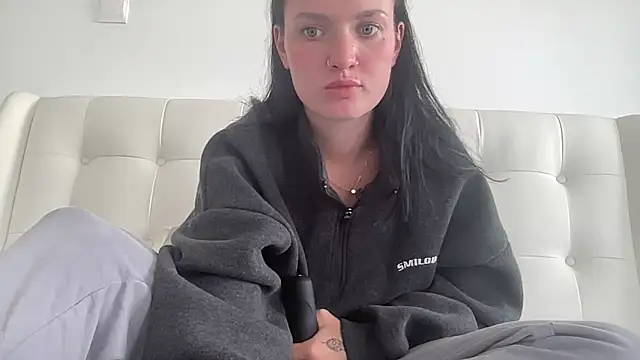 Snapshot of mariemelissah chatting on December 5, 12:14 pm mariemelissah online show from December 5, 12:14 pm